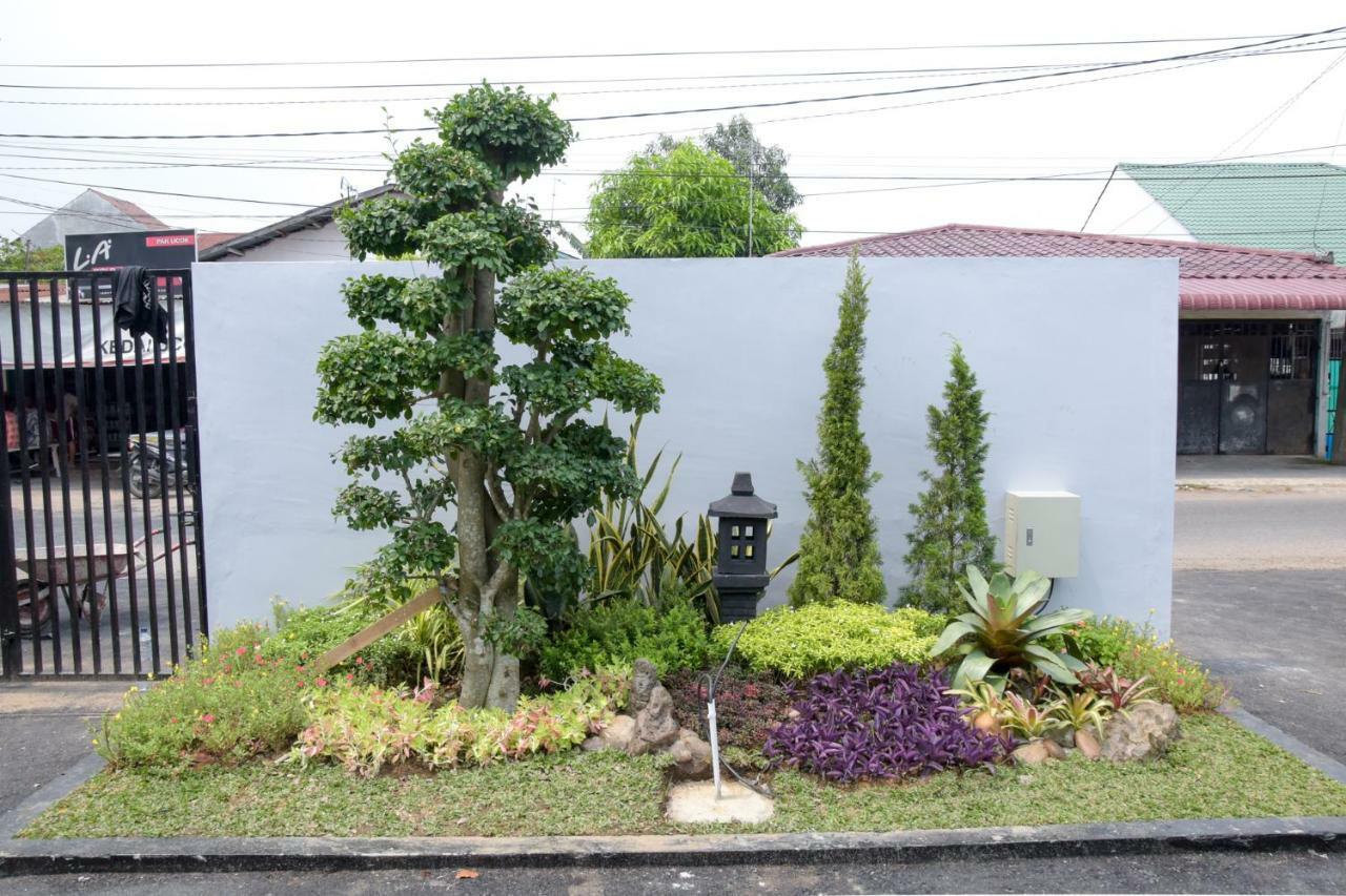 Reddoorz Plus Near Unimed Medan Esterno foto